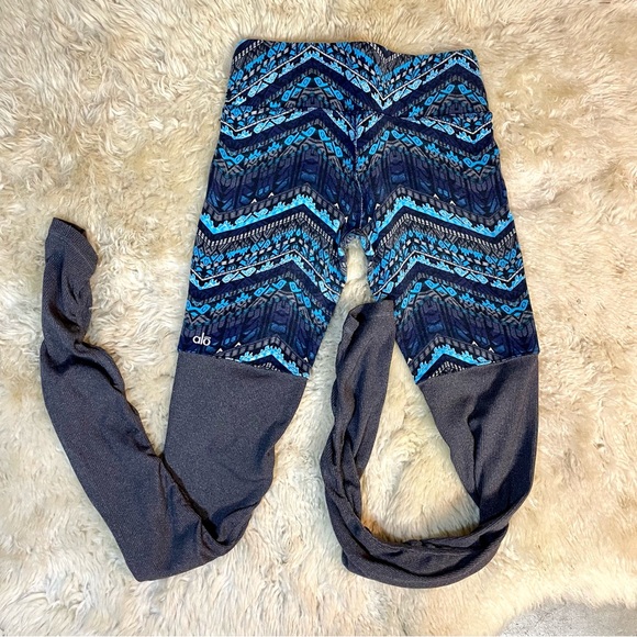 ALO Yoga Mid-Rise Goddess Ribbed Leggings Blue and Gray Size Medium - Picture 3 of 7